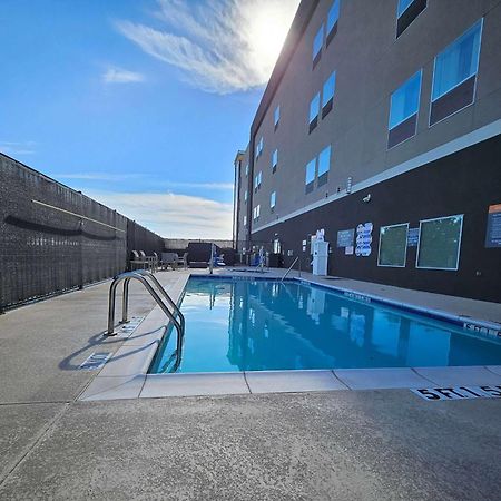 La Quinta Inn & Suites By Wyndham - Red Oak Tx Ih-35E Eksteriør billede