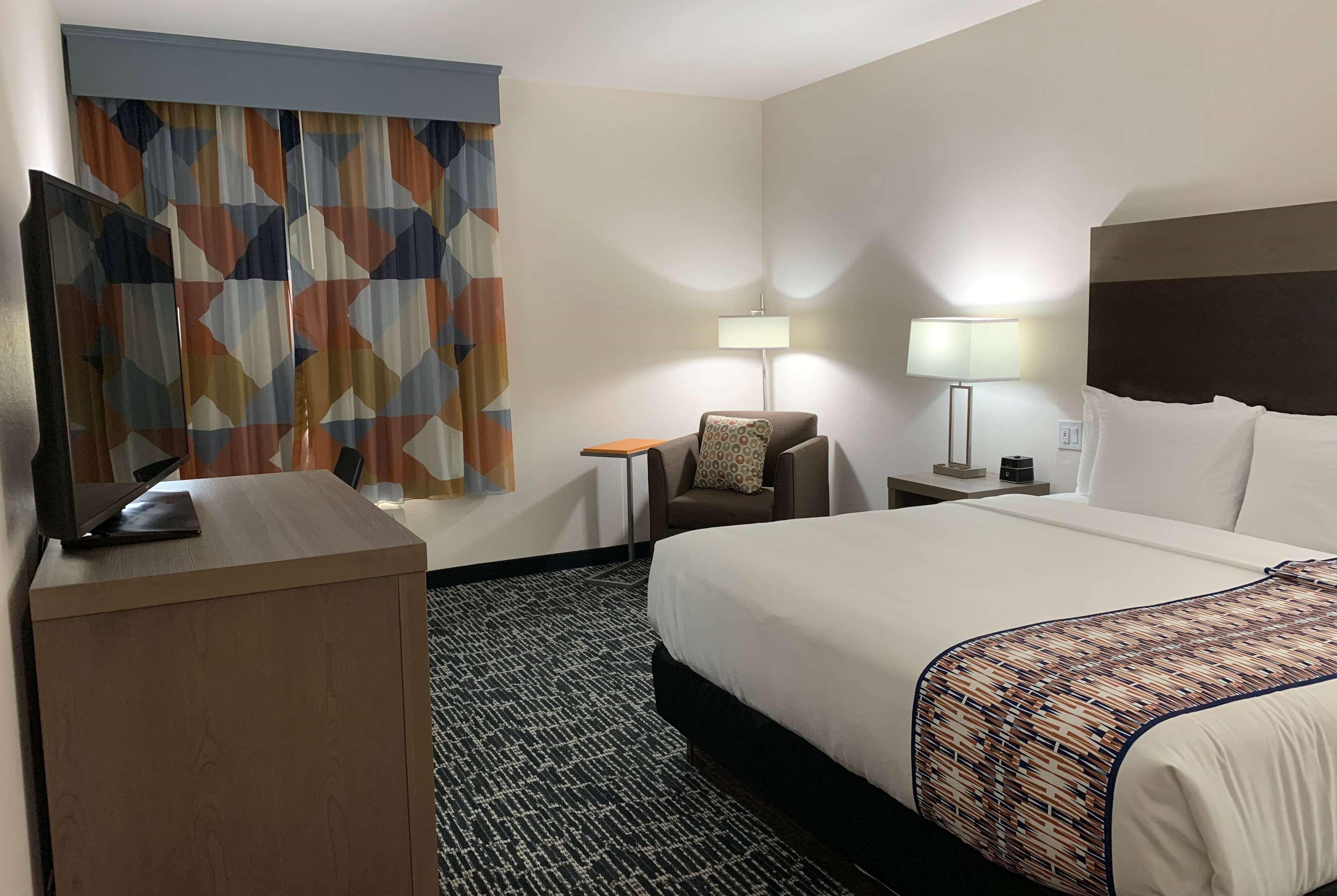 La Quinta Inn & Suites By Wyndham - Red Oak Tx Ih-35E Eksteriør billede